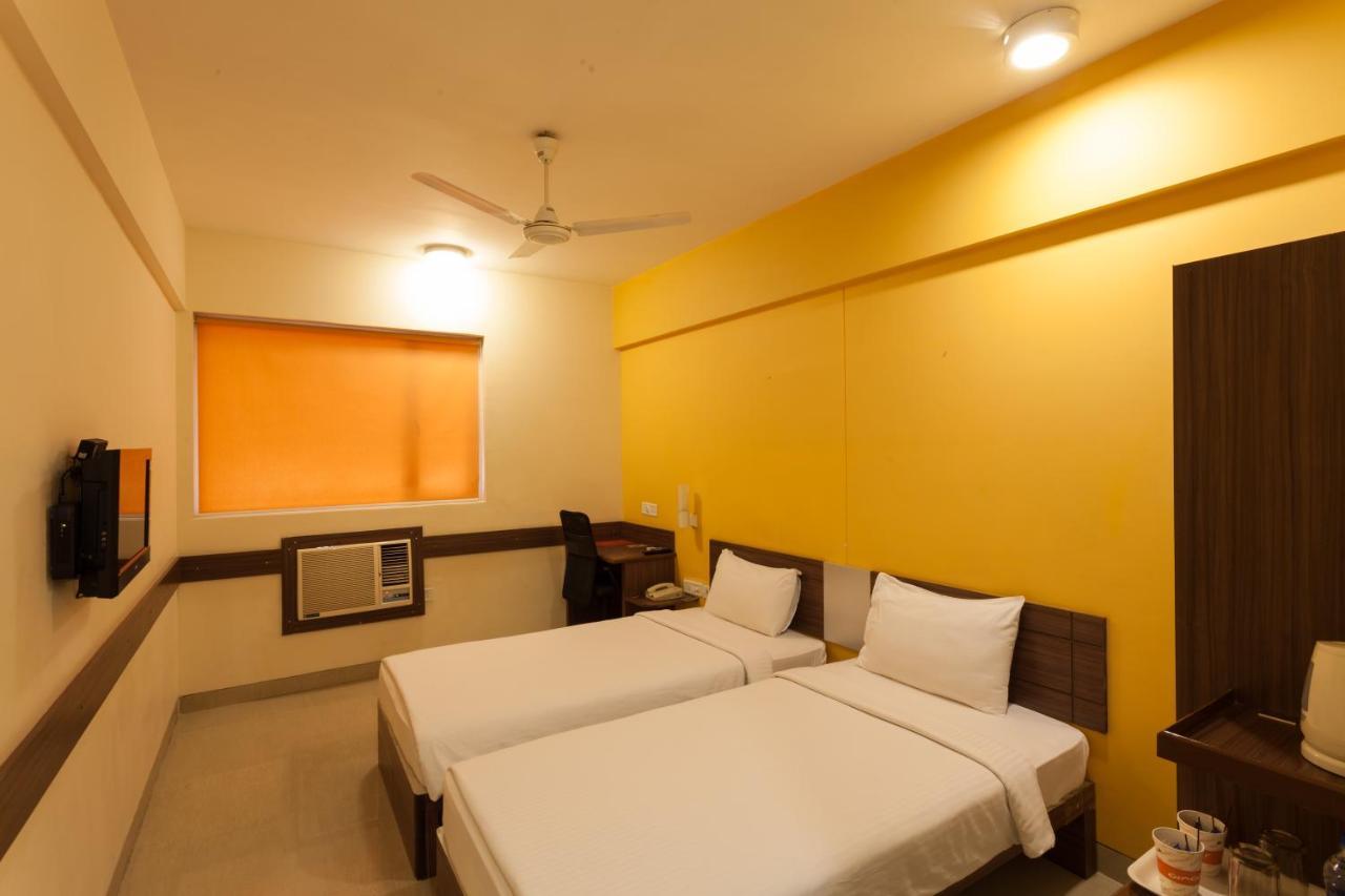 Tirupur Hotel Exterior foto