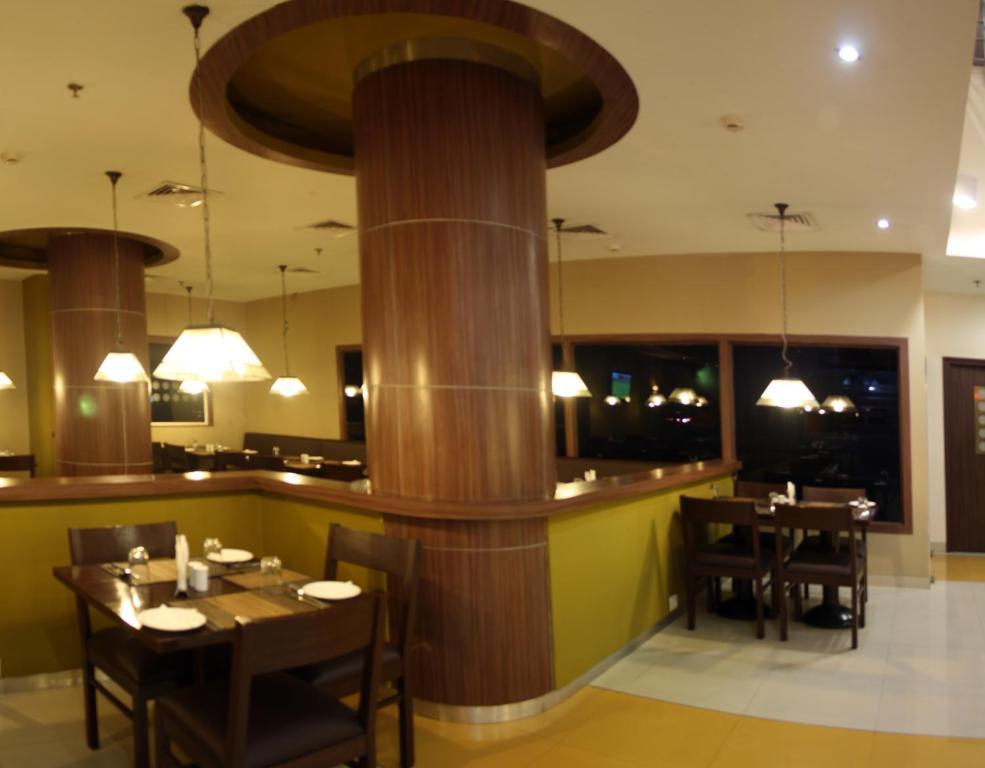 Tirupur Hotel Exterior foto